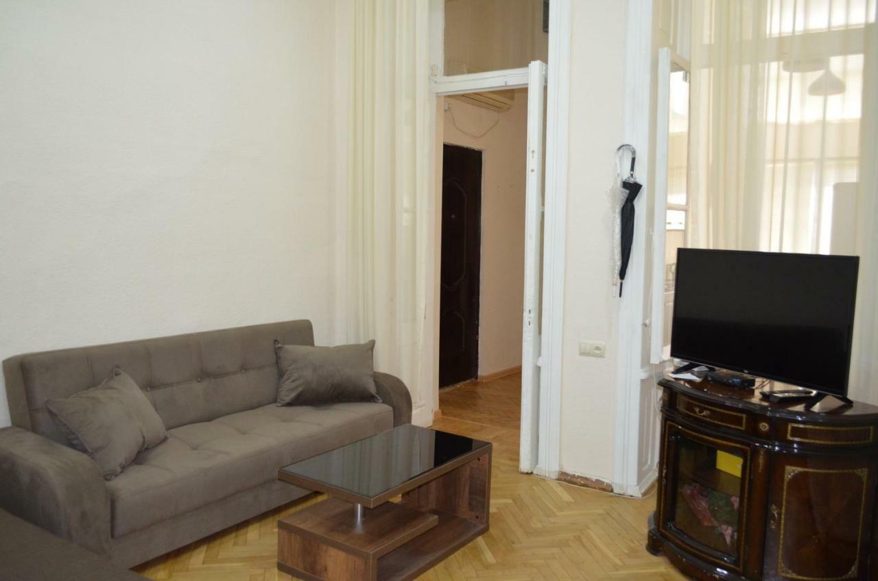 Sweet Home Agmashenebeli Tbilisi Esterno foto
