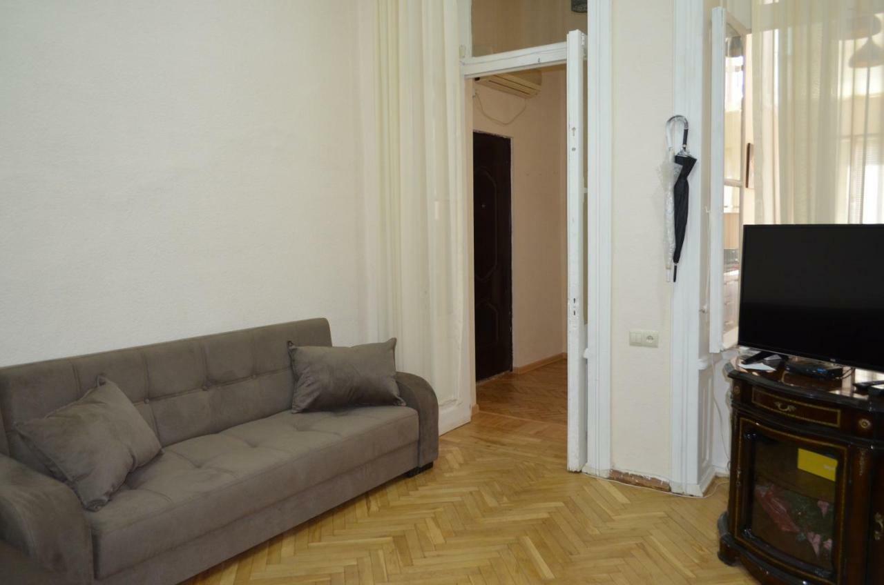 Sweet Home Agmashenebeli Tbilisi Esterno foto